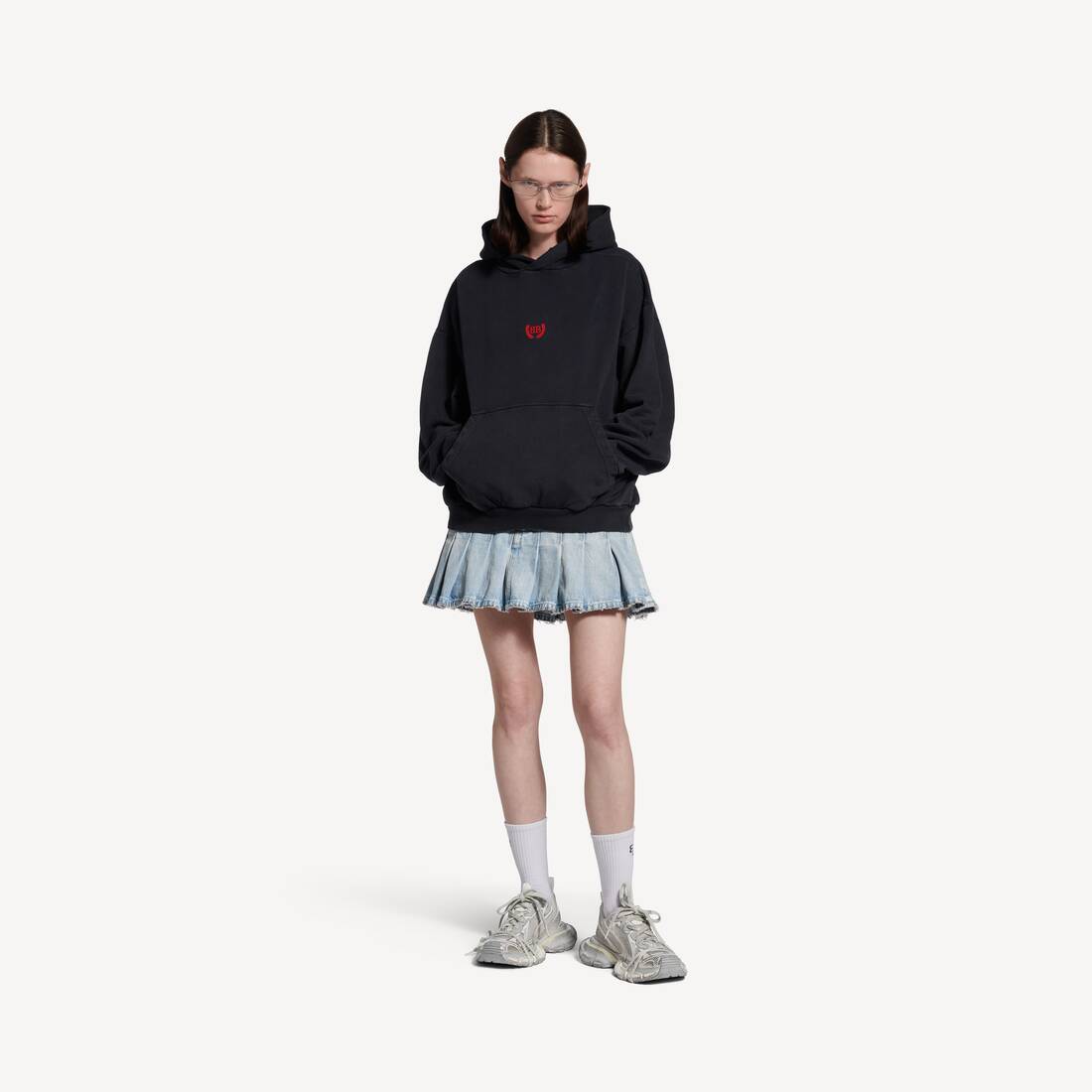 Laurel Classic Hoodie Medium Fit in Faded Black