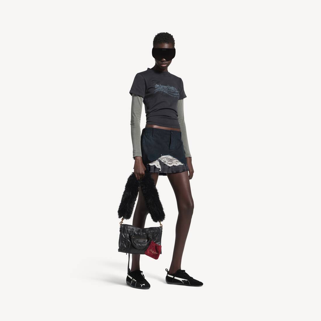 Women's Patched Cargo Skirt in Anthracite