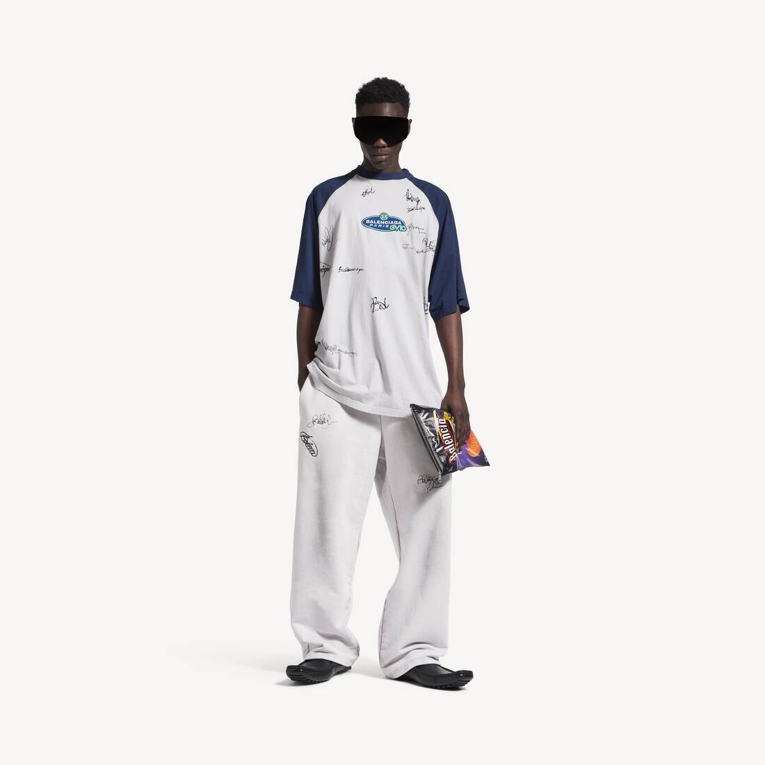 Men's Banana Baggy Pants in Dirty White