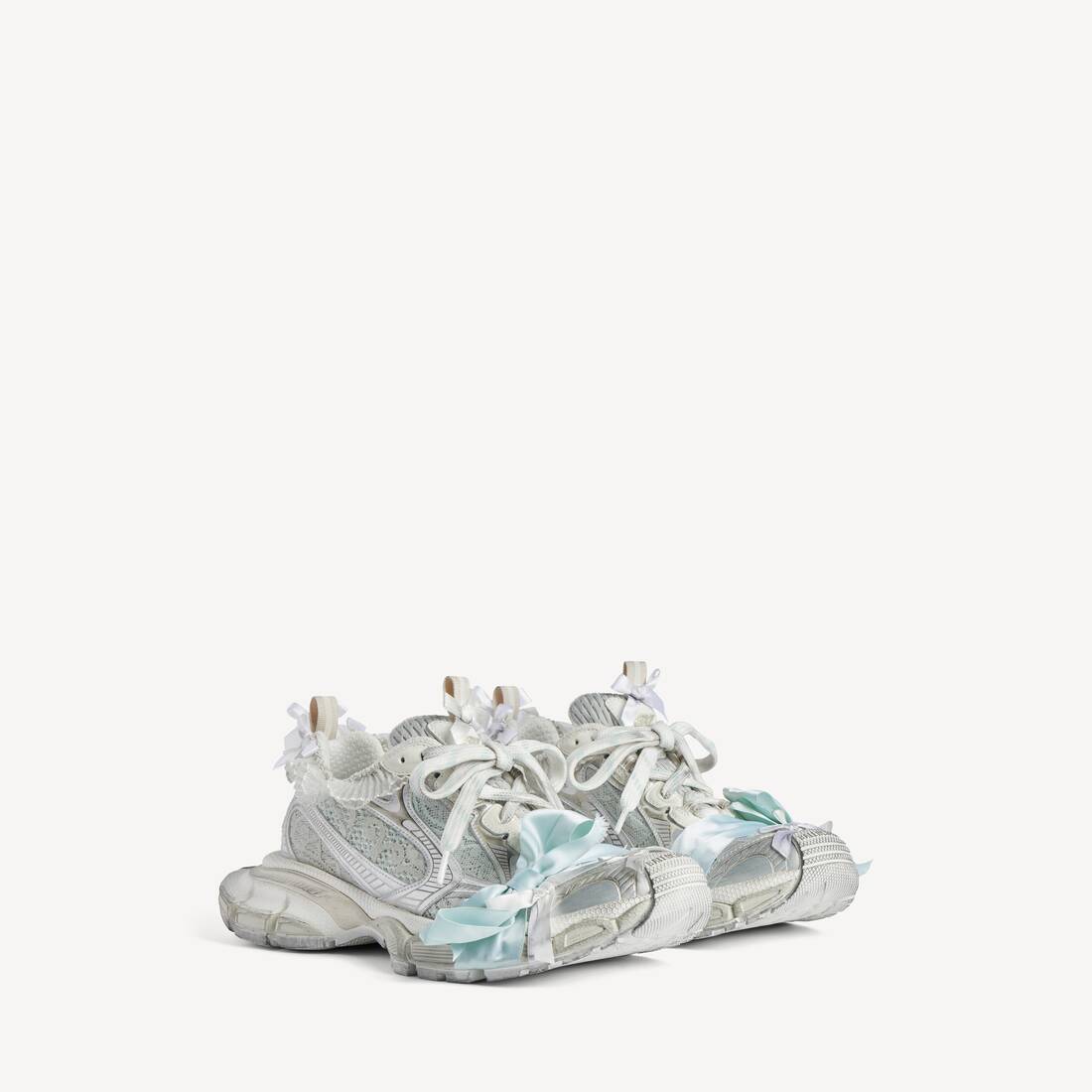 Women's 3xl Lace Sneaker in Taupe/white/light Blue