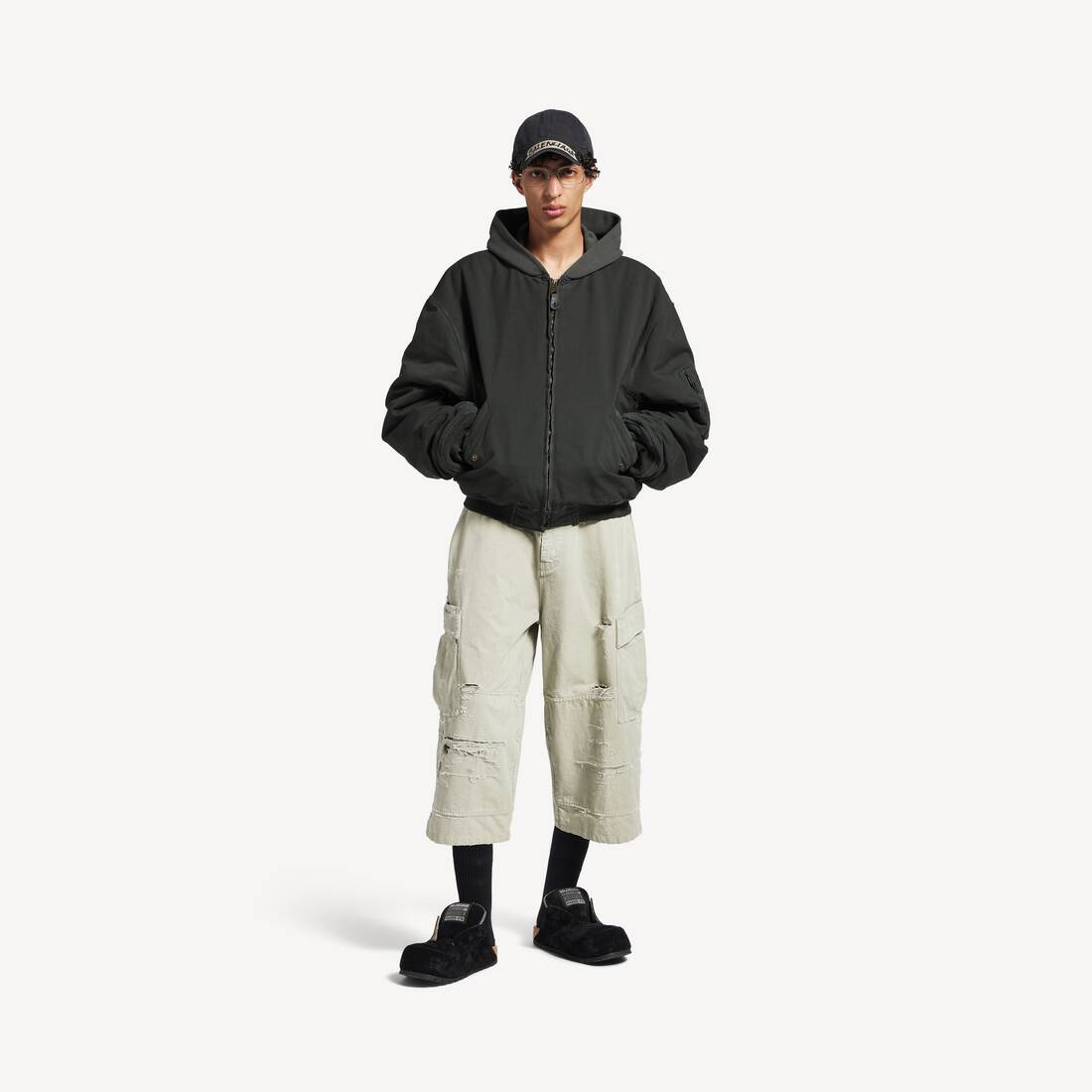 Men's Cropped Cargo Pants in Military Beige