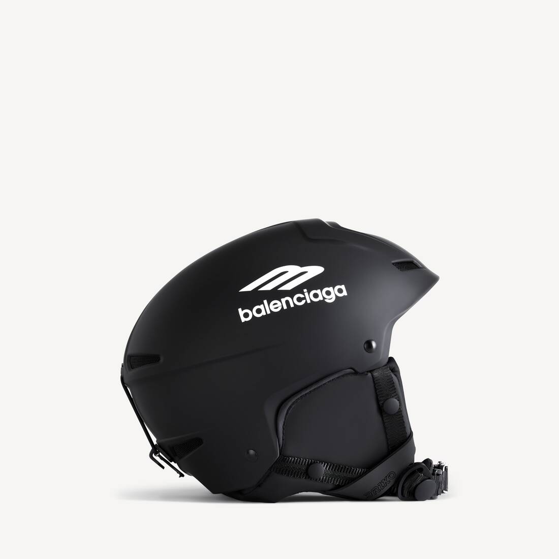 Helmet in Black/white