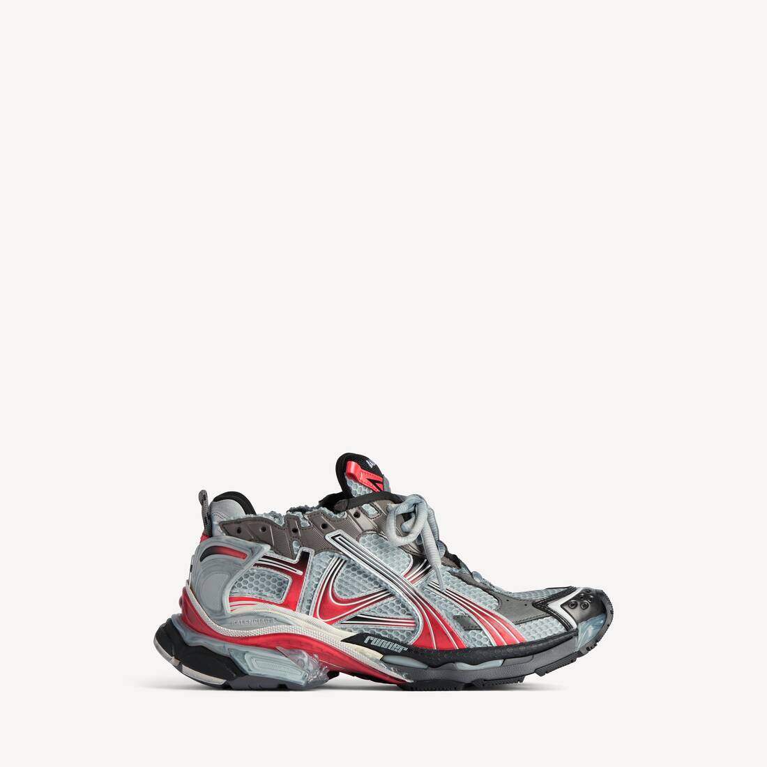 Men's Runner Gradient Sneaker in Grey/red/black