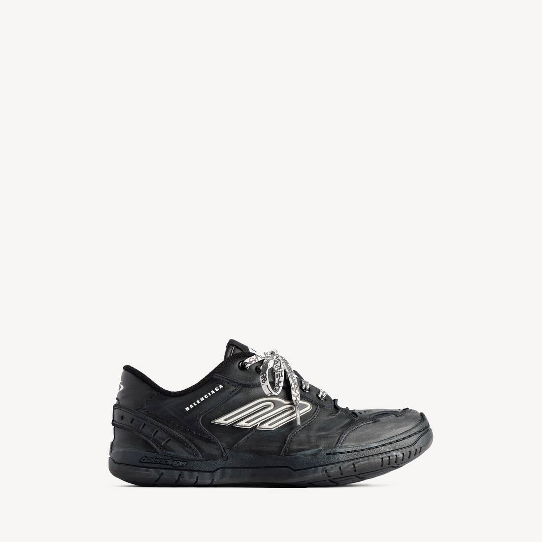 Women's Hamptons Worn-out Sneaker in Black