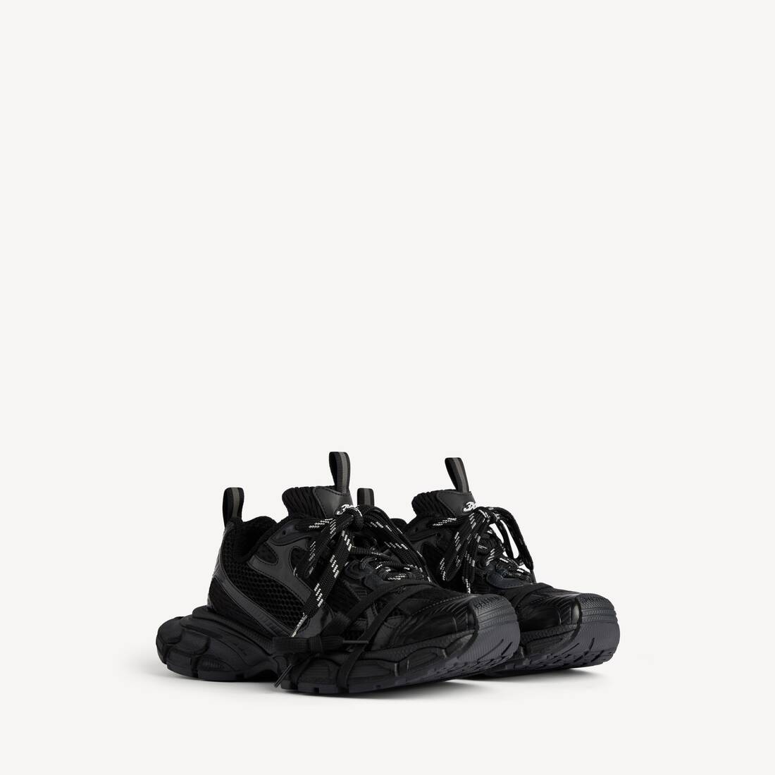 Men's 3xl Sneaker in Black