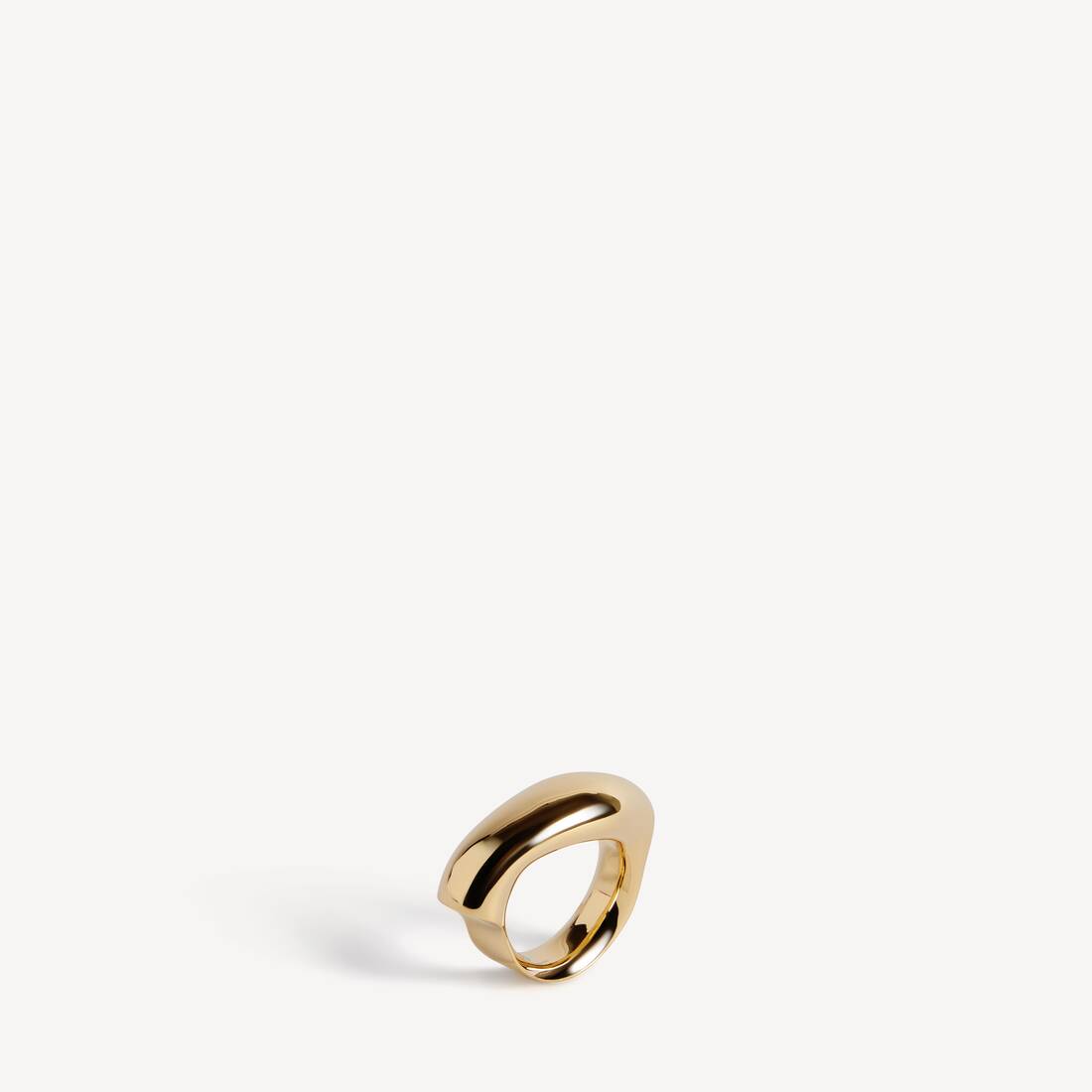 Eisa Ring in Shiny Gold