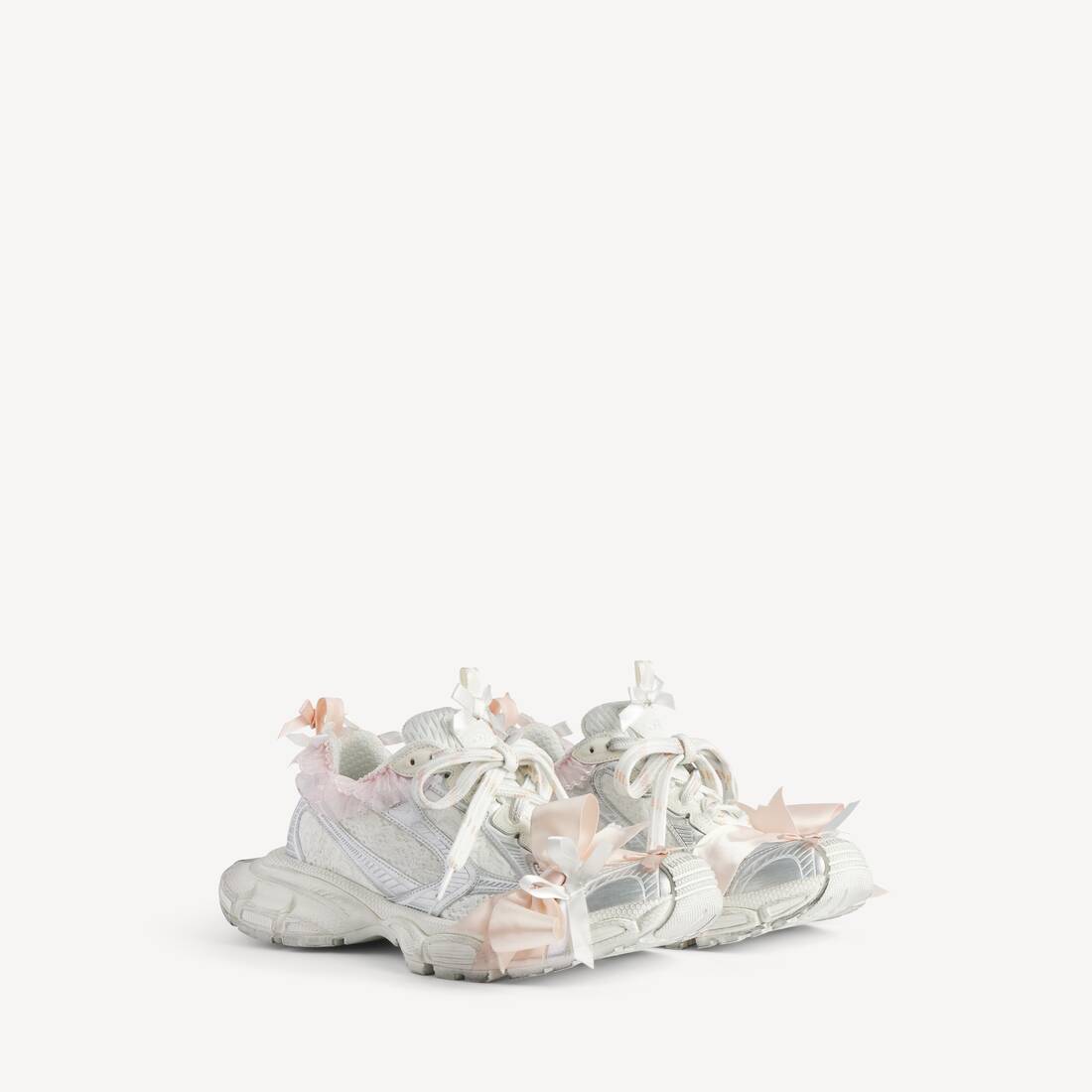 Women's 3xl Lace Sneaker in White/light Pink