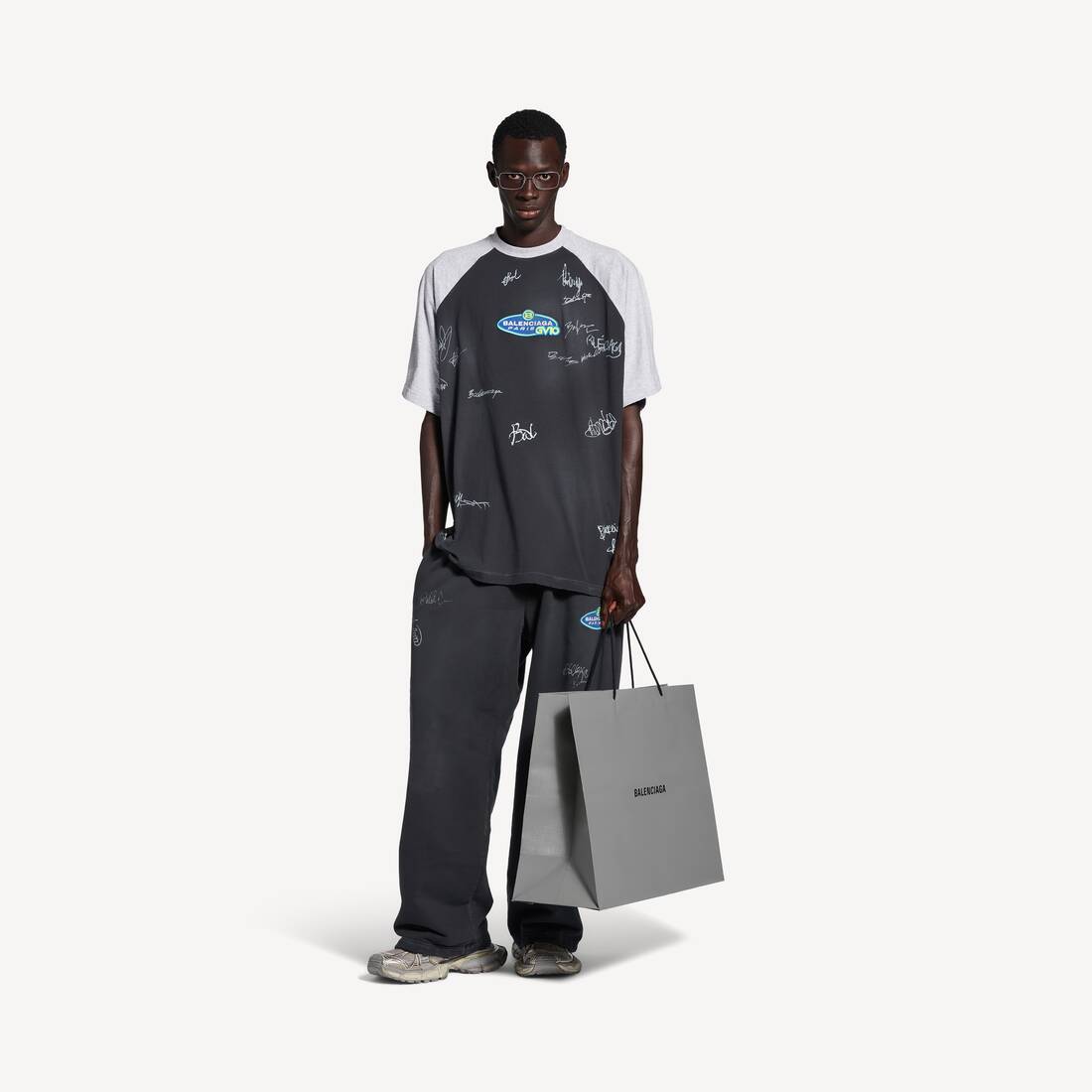 Men's Banana Raglan Oversized T-shirt in Faded Black