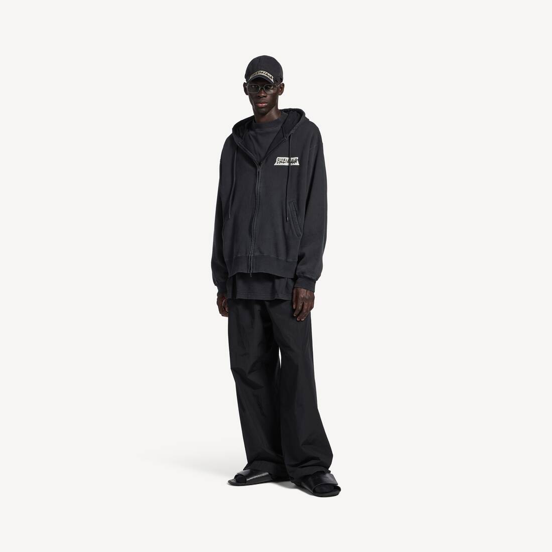 Men's Masking Tape Oversized Zip-up Hoodie in Faded Black