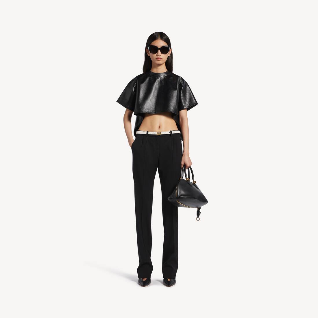 Women's Slim Tailored Pants in Black