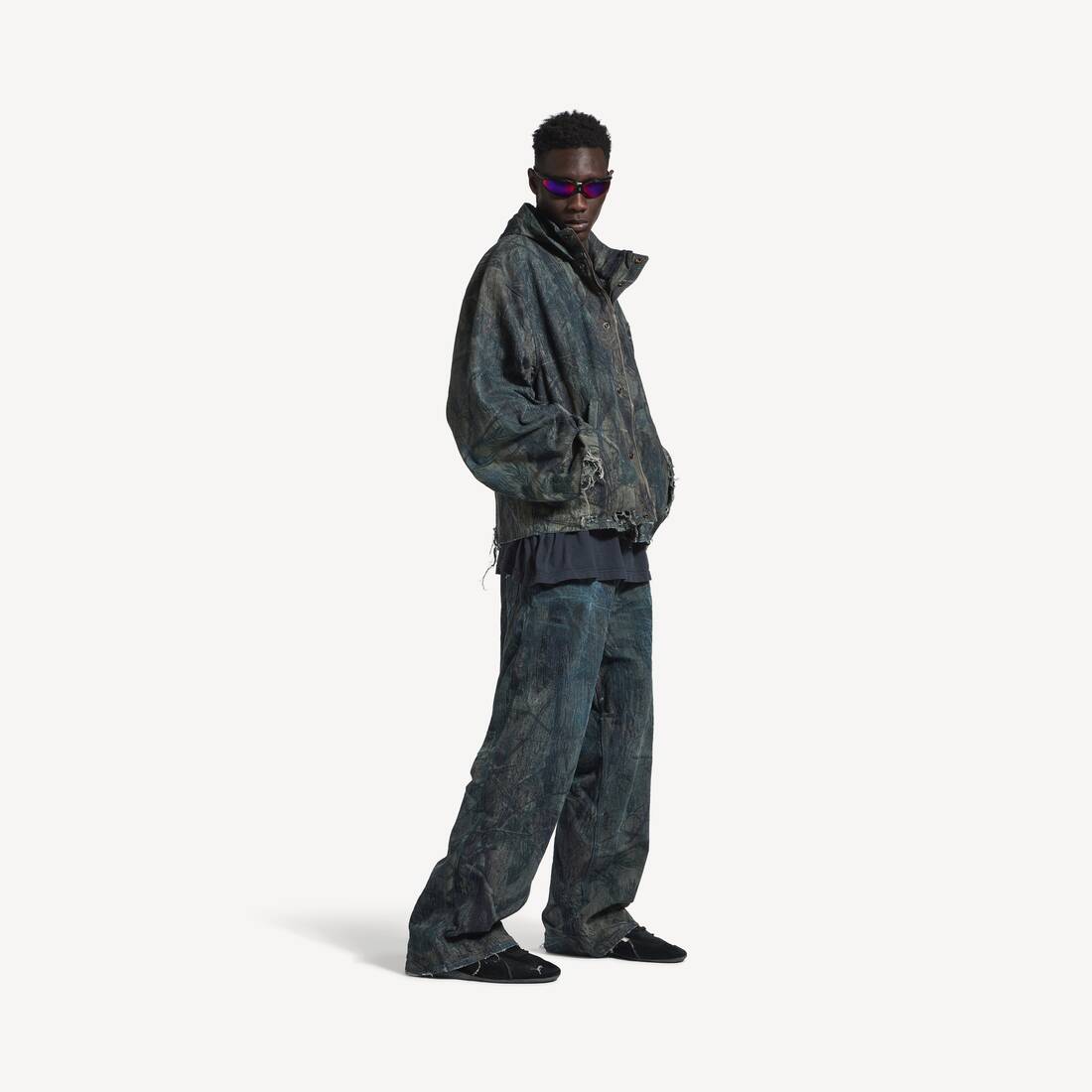 Men's Baggy Pants in Brown