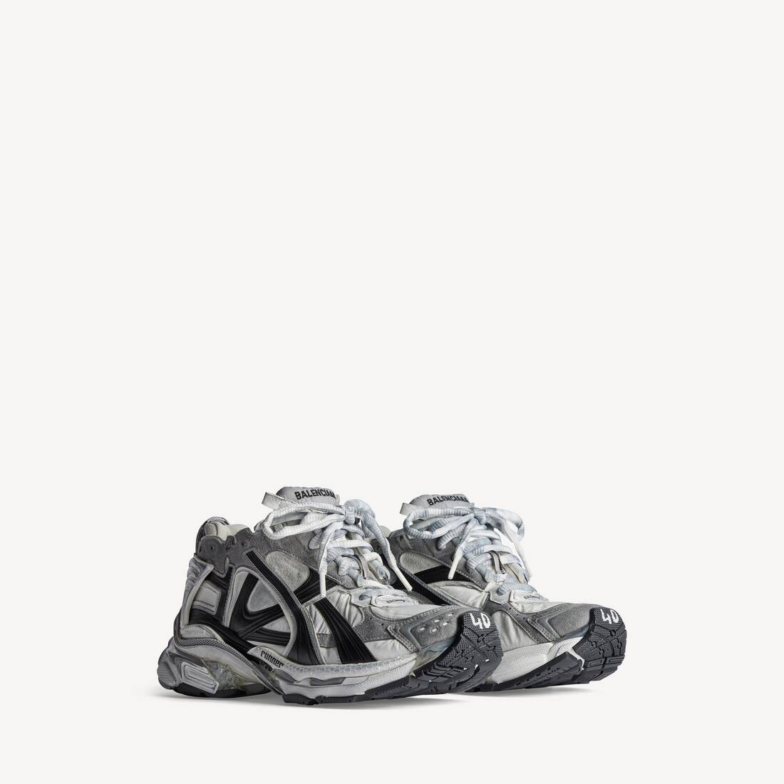 Men's Runner Sneaker in Grey/white/black