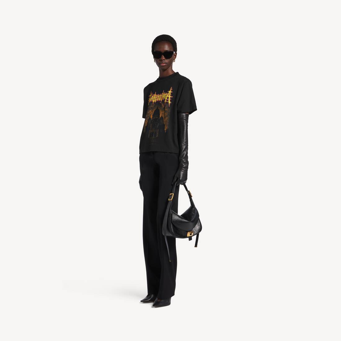 Women's Balenciaga Sacré Cœur T-shirt Medium Fit in Black