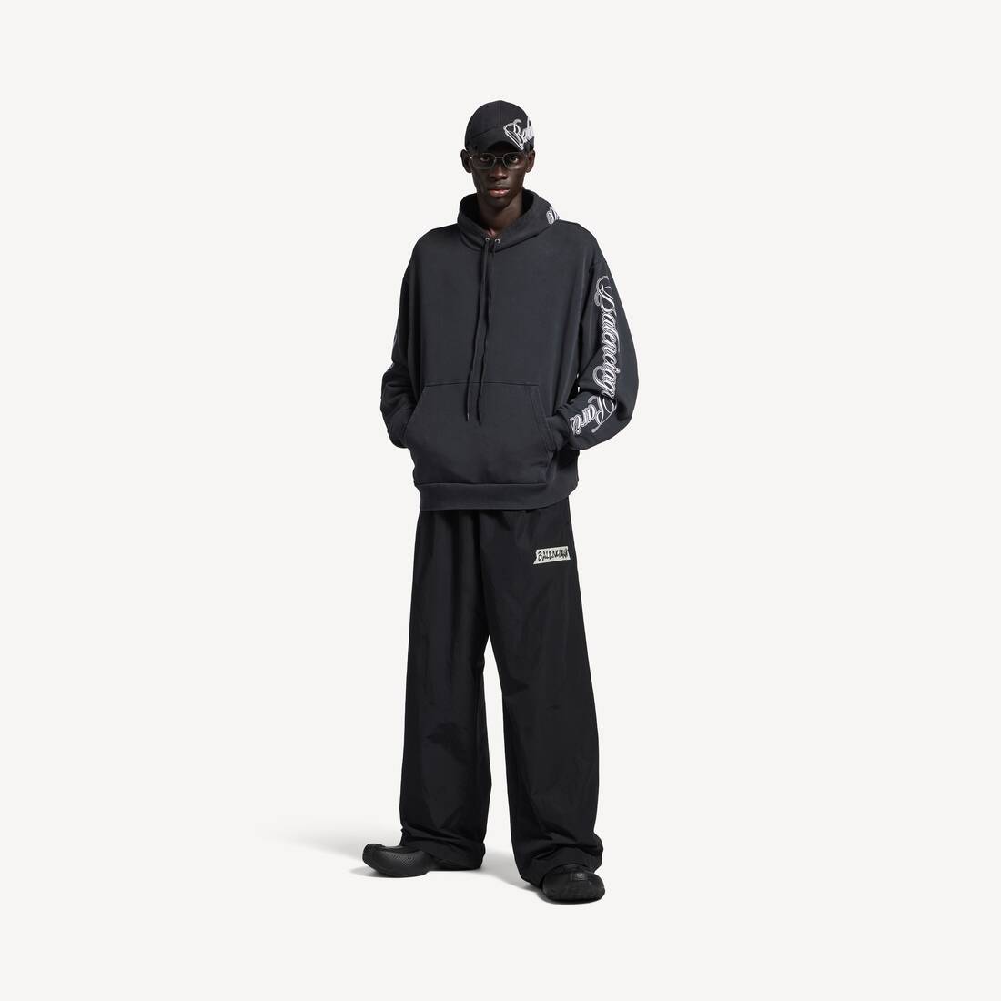 Men's Cursive Oversized Hoodie in Washed Black/white