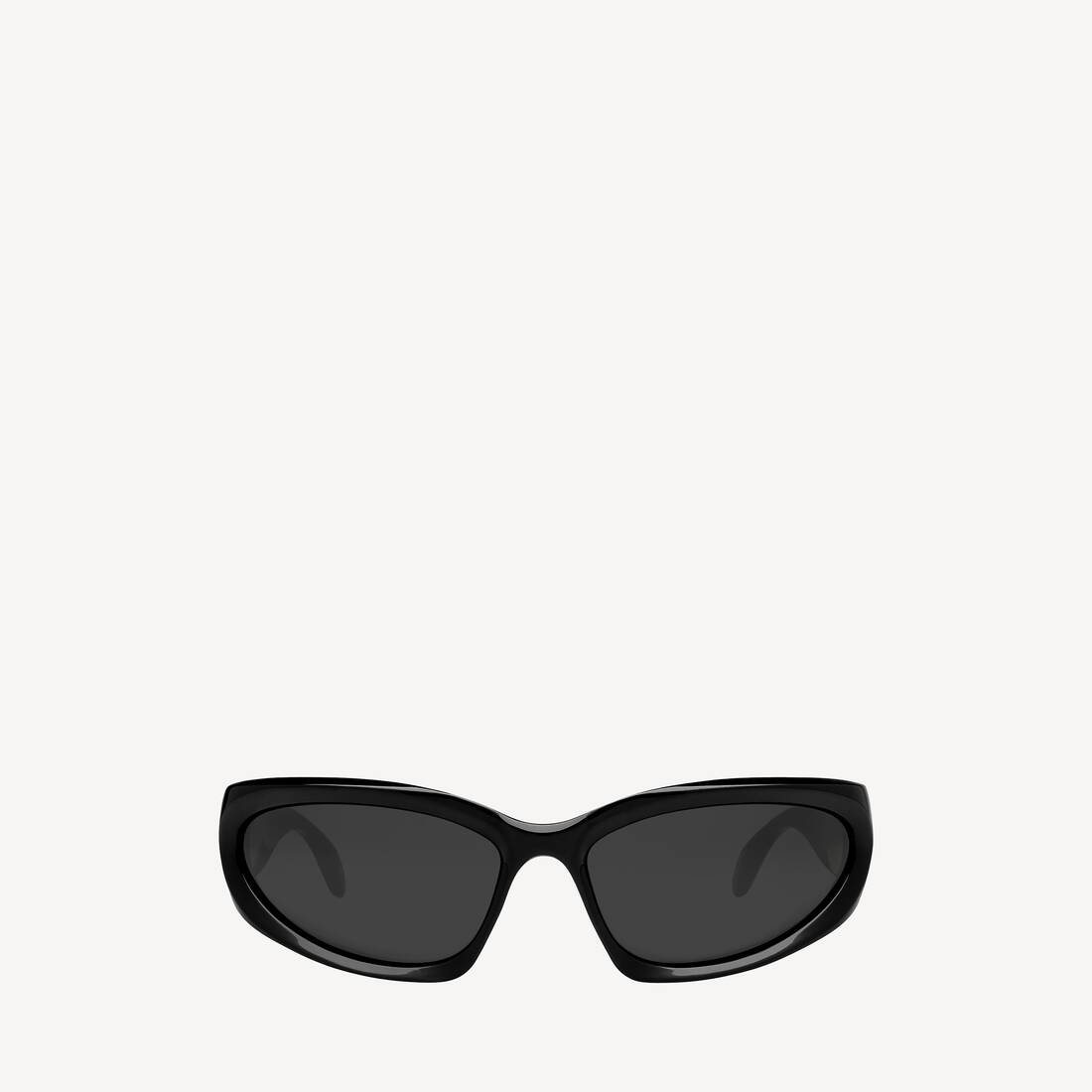 Swift Oval Sunglasses in Black