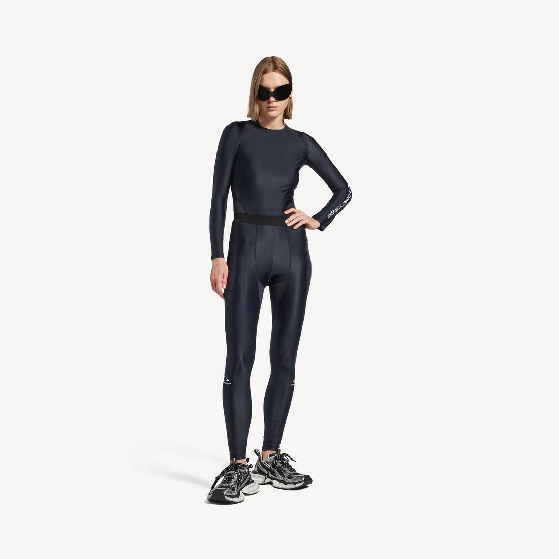 Women's Long Sleeve Fitted Top in Black