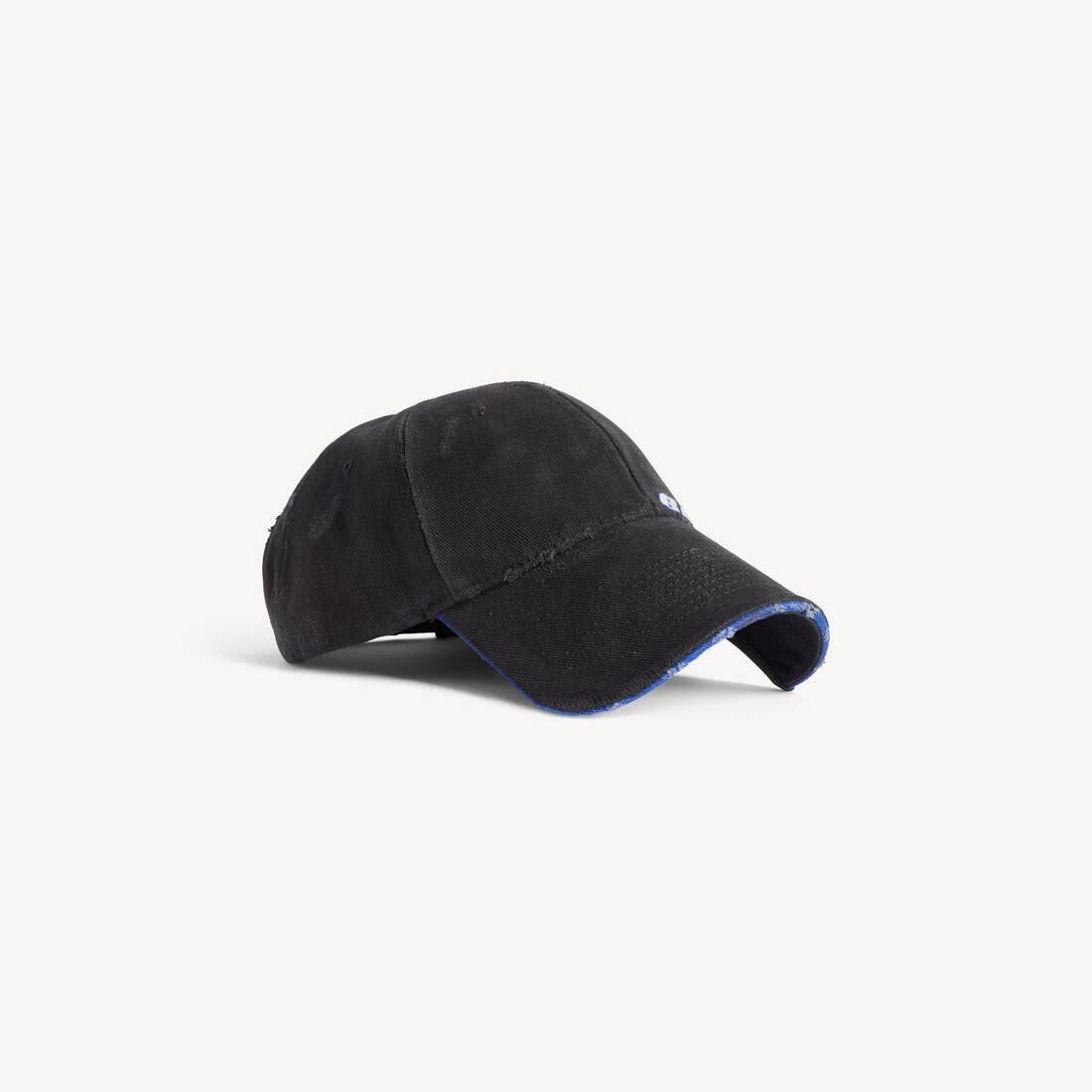 Men's Tilted Typo Cap in Black