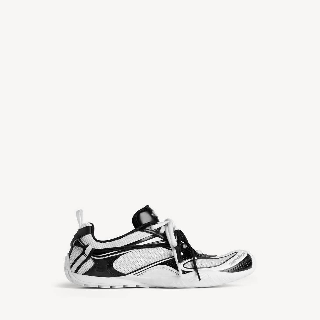 Women's Radar Sneaker in White/black