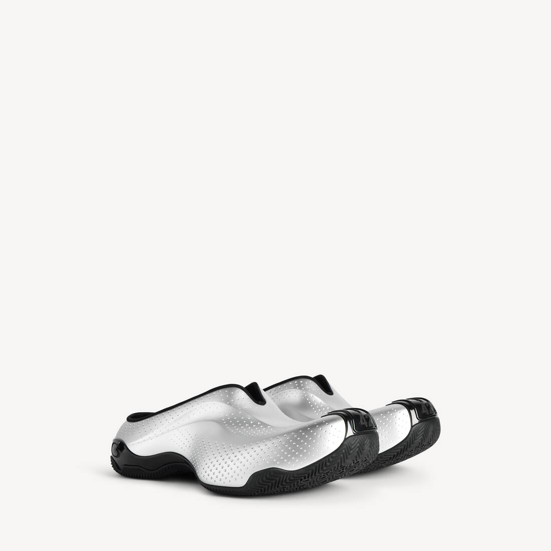 Men's Basketball Mule Sneaker in Silver/black