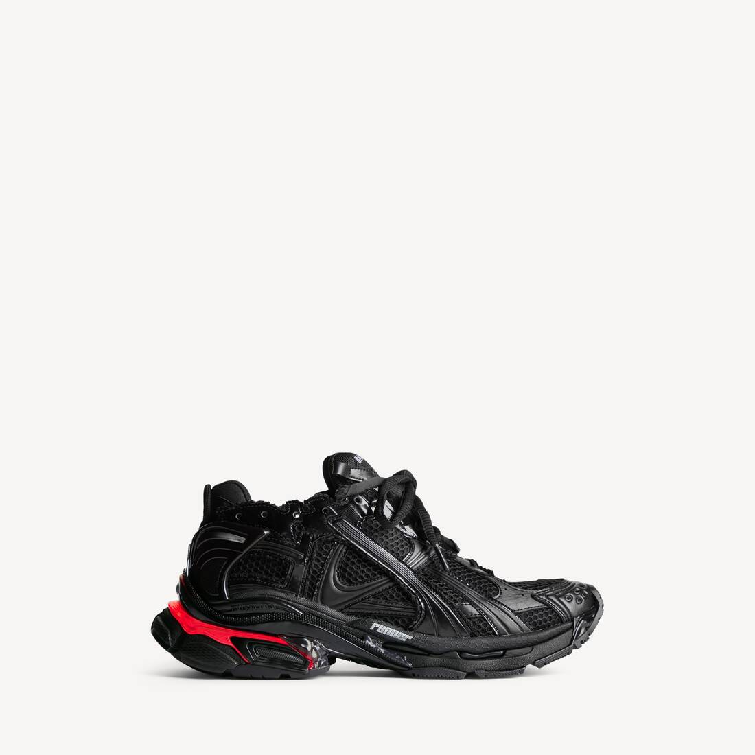 Men's Runner Led Sneaker in Black