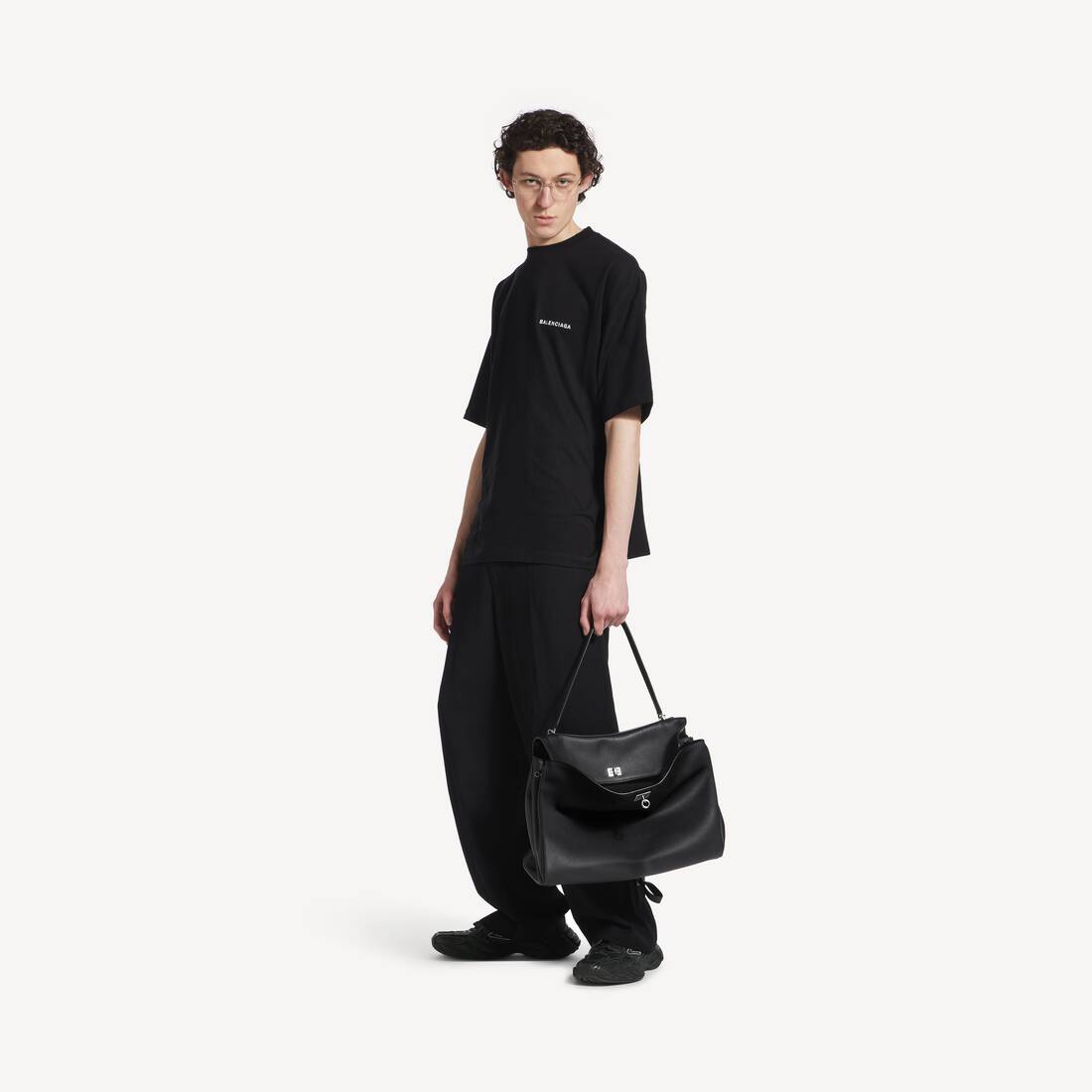 Men's Logo T-shirt Medium Fit in Black