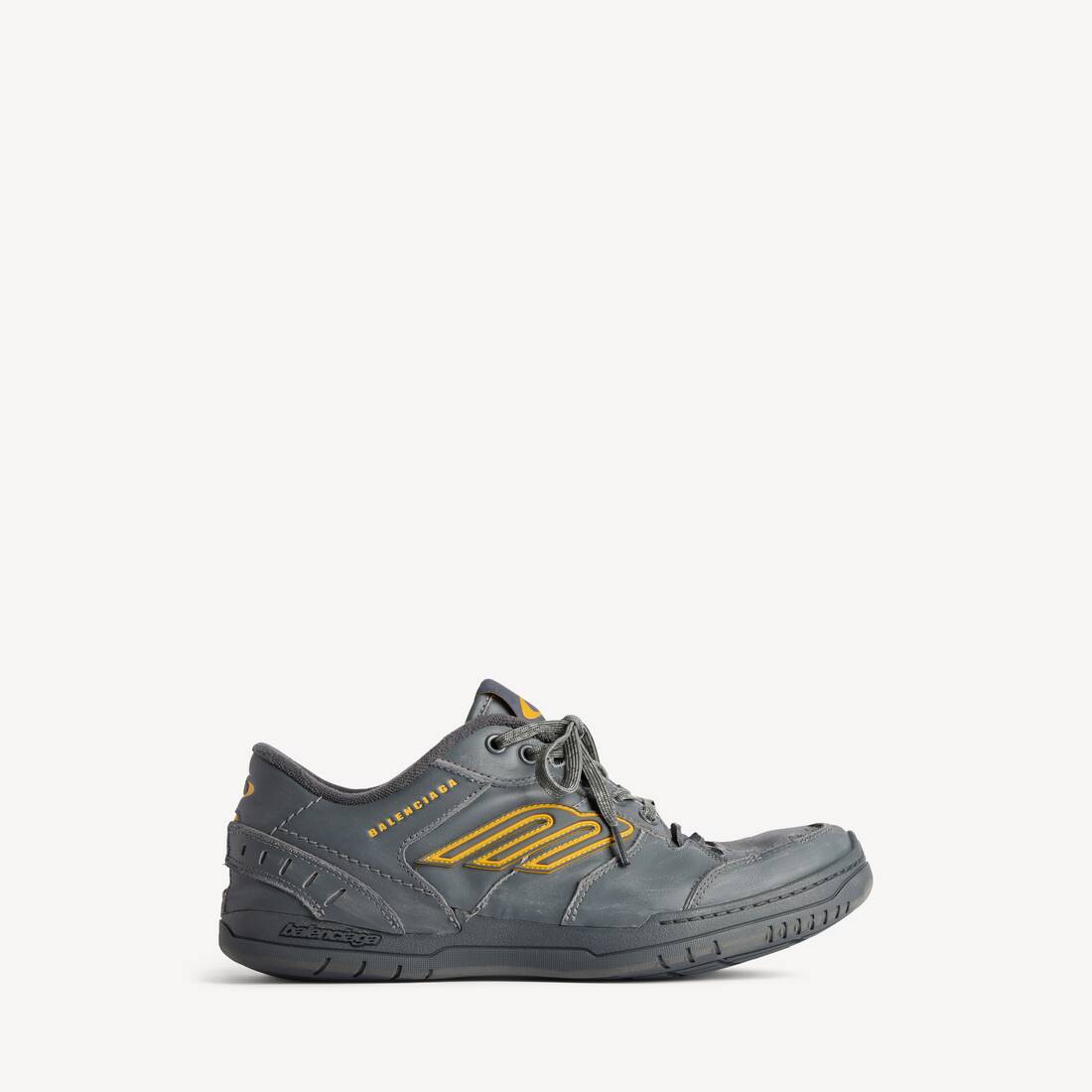 Men's Hamptons Worn-out Sneaker in Grey/yellow