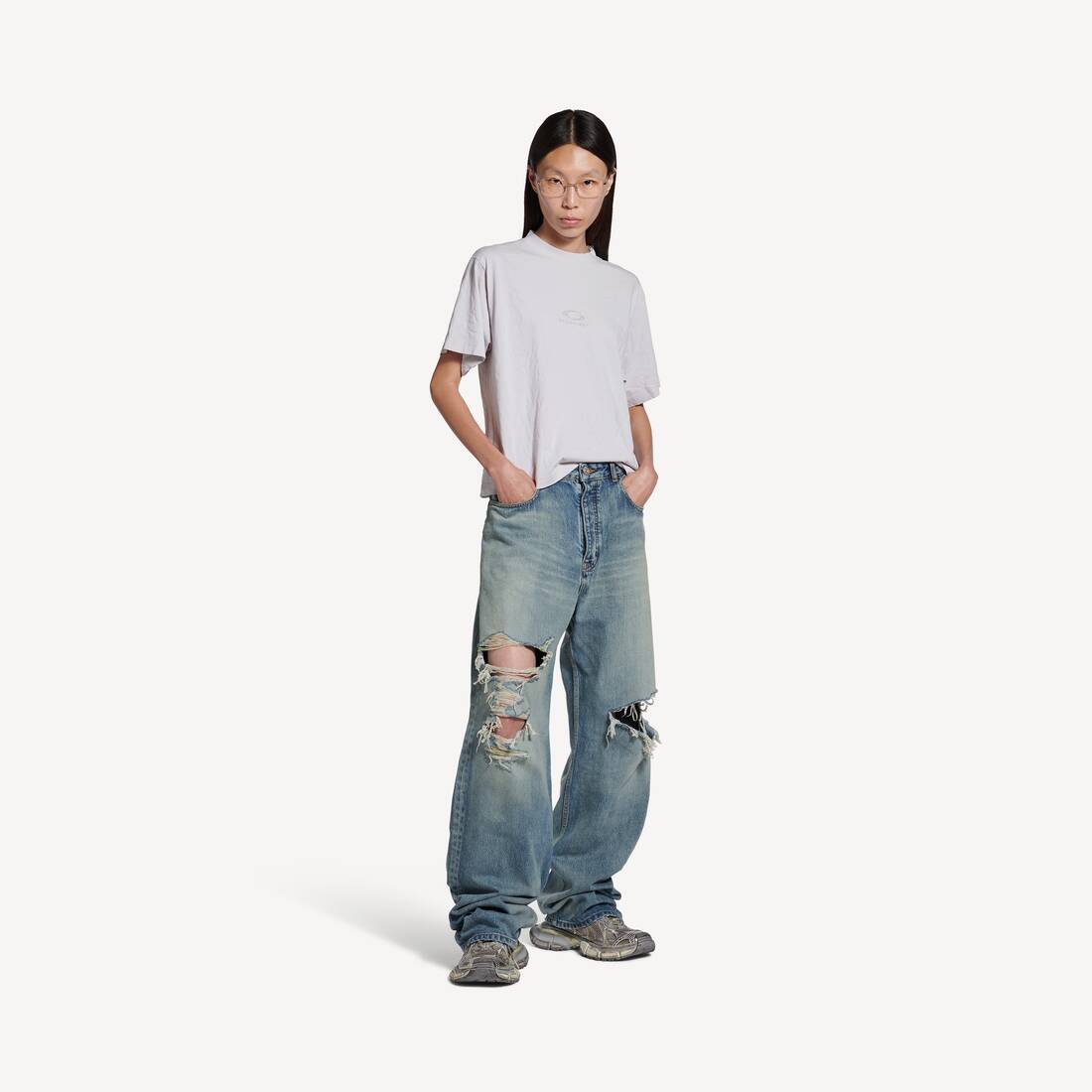 Women's Loop Sports Icon T-shirt Medium Fit in Dirty White