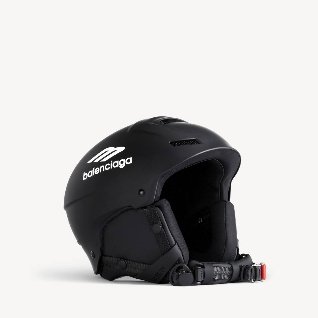 Helmet in Black/white