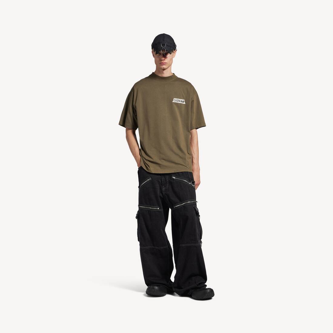 Men's Masking Tape T-shirt Medium Fit in Khaki