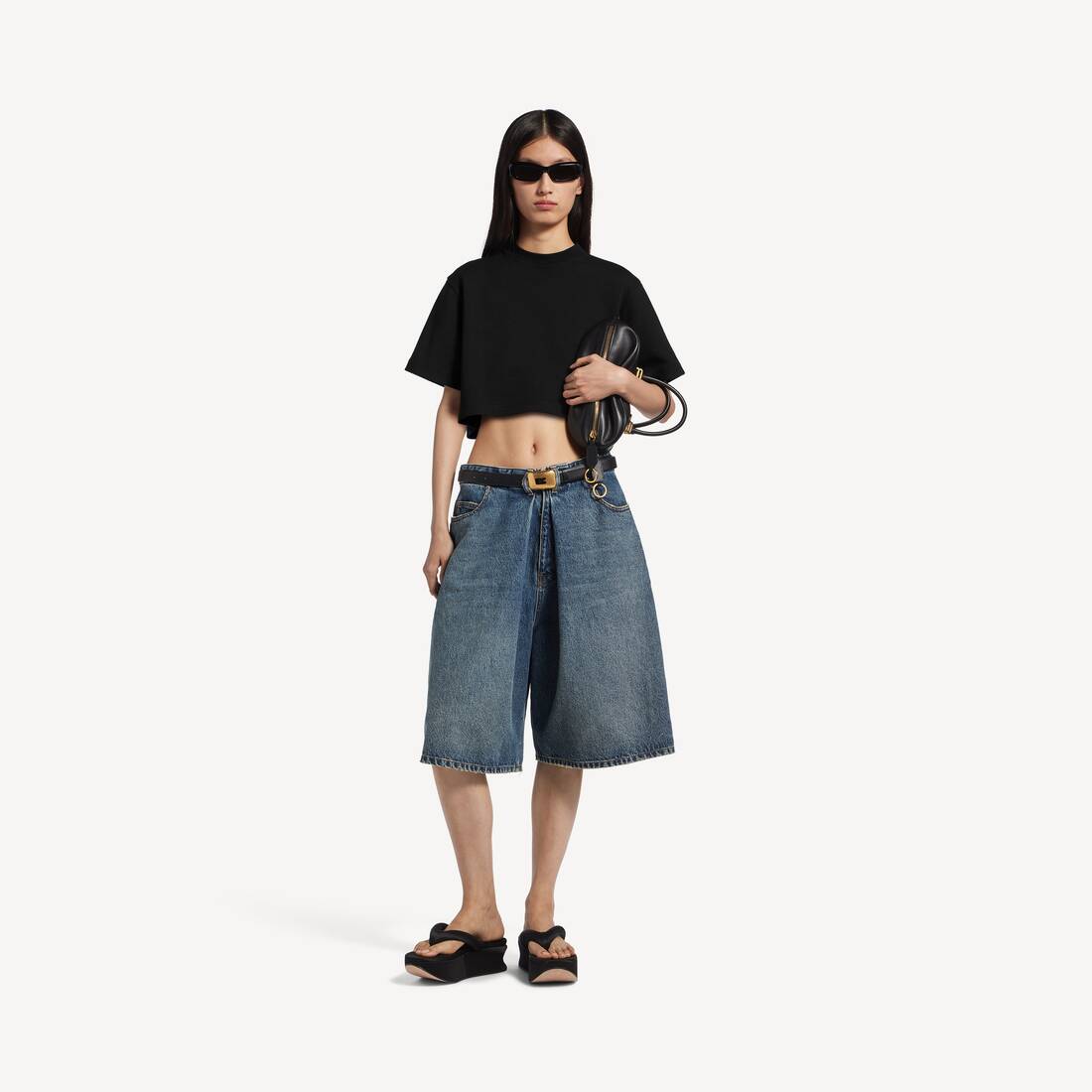 Women's Cropped T-shirt in Black