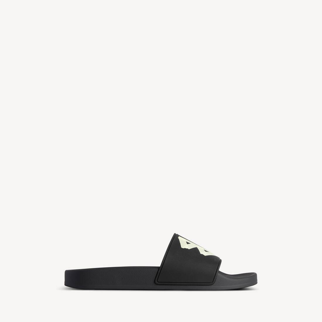 Men's Pool Slide Sandal in Black/yellow