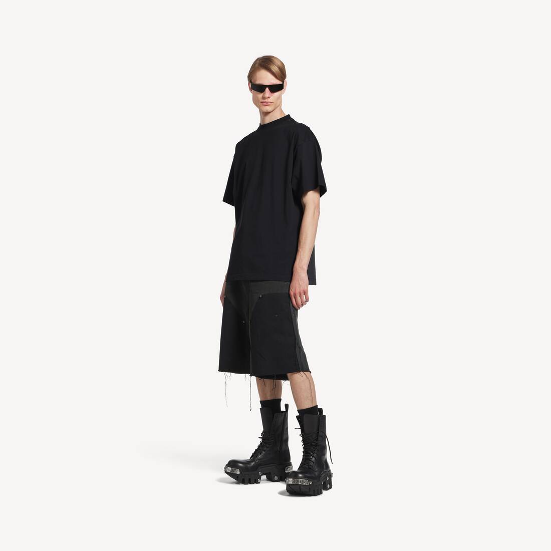 Men's Security Tape Logo T-shirt Oversized in Black Faded/red