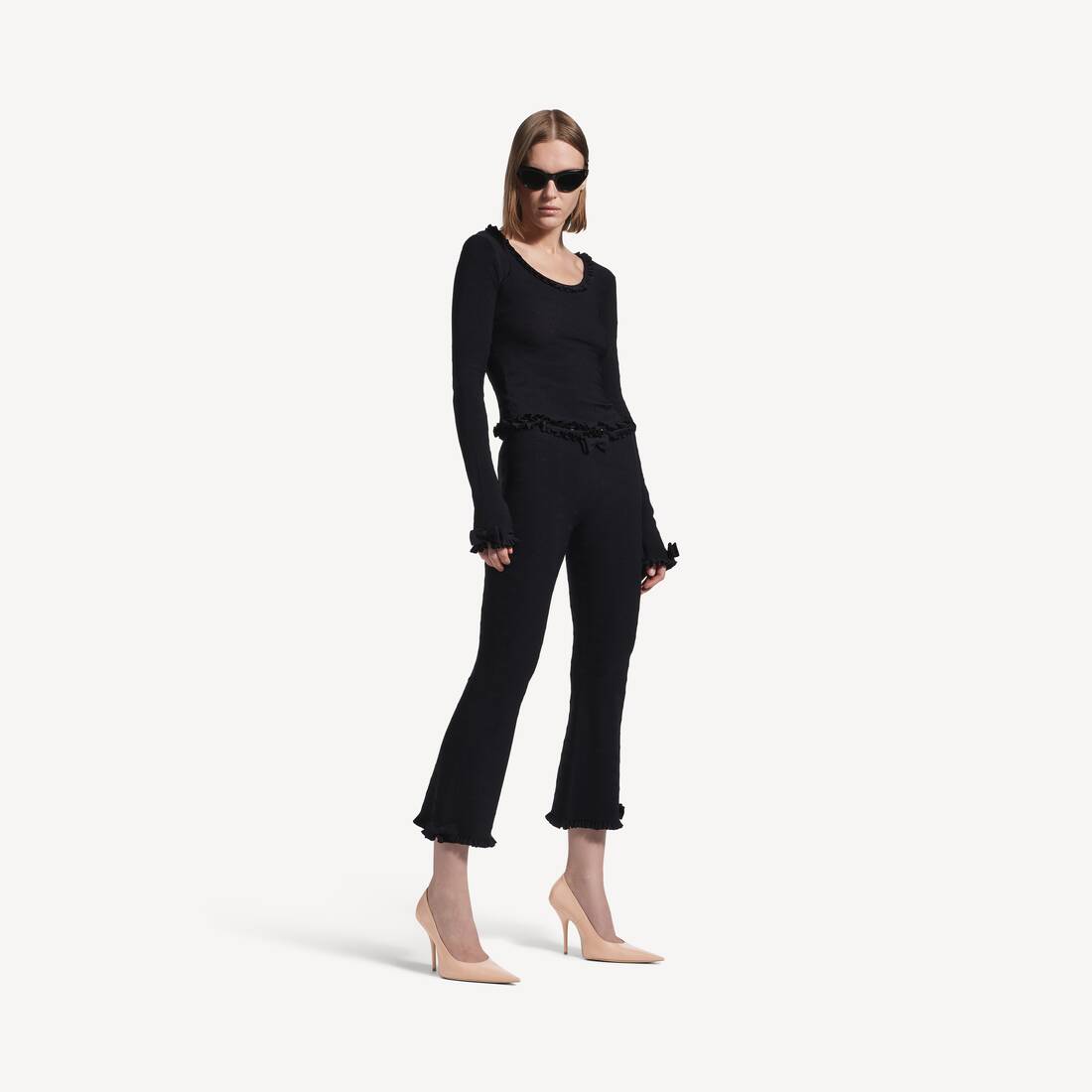 Women's Flared Capri Pants in Black
