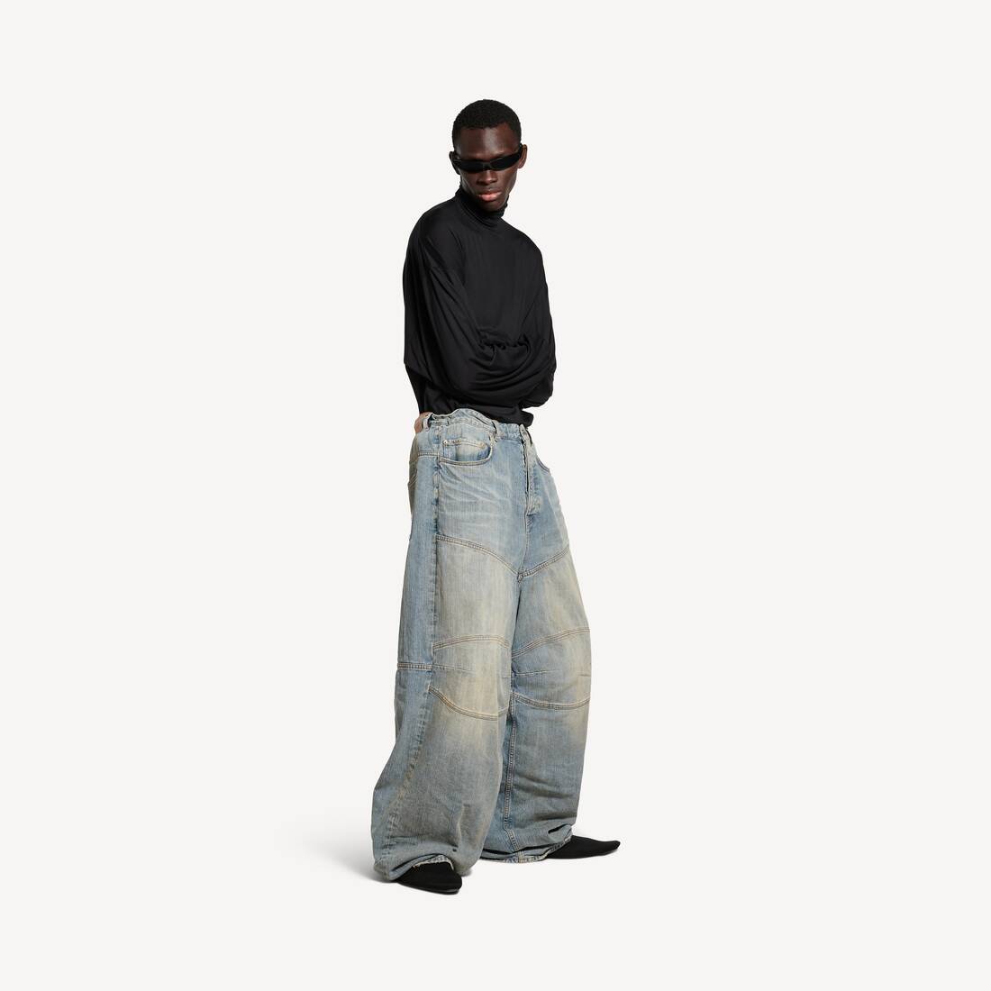 Men's Baggy Pants in Light Blue
