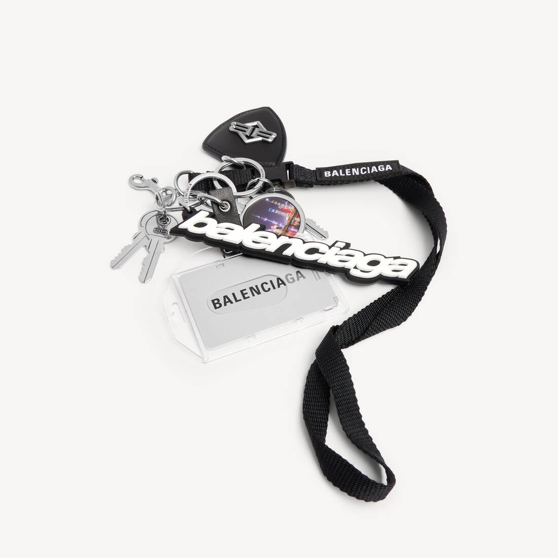 Men's Keychain Badge Full Charms in Multicolor