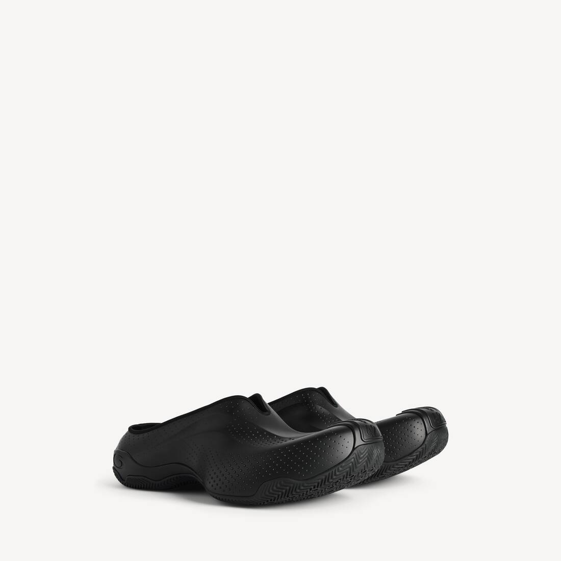 Men's Basketball Mule Sneaker in Black